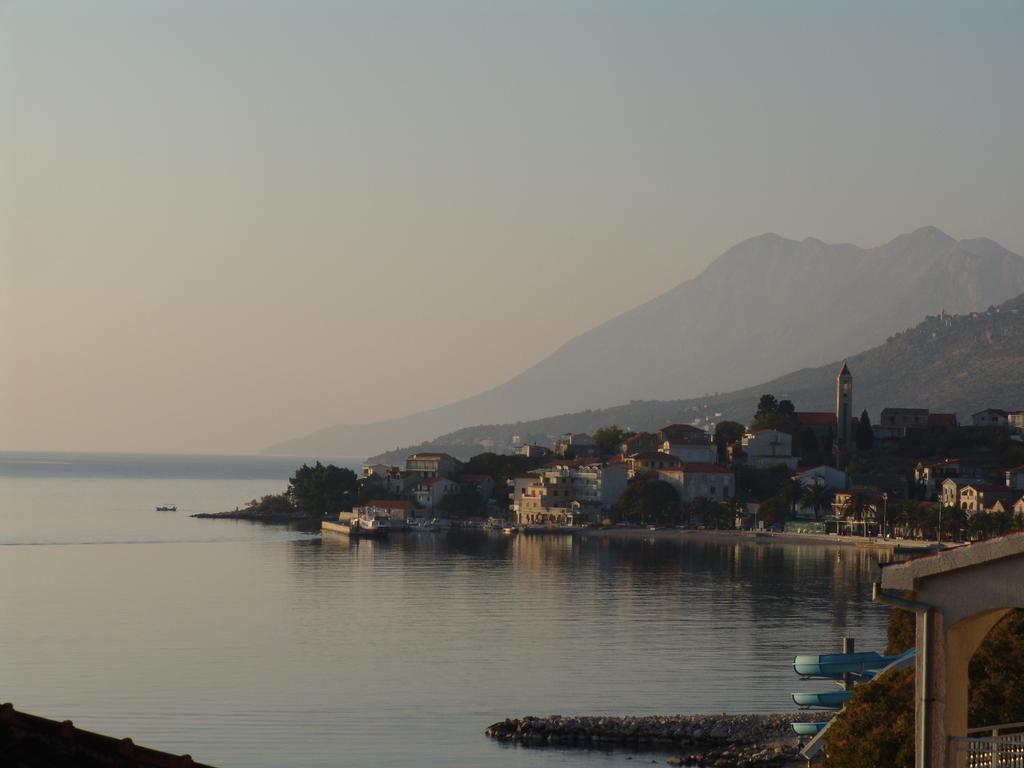 Apartment Davor Gradac  Ruang foto