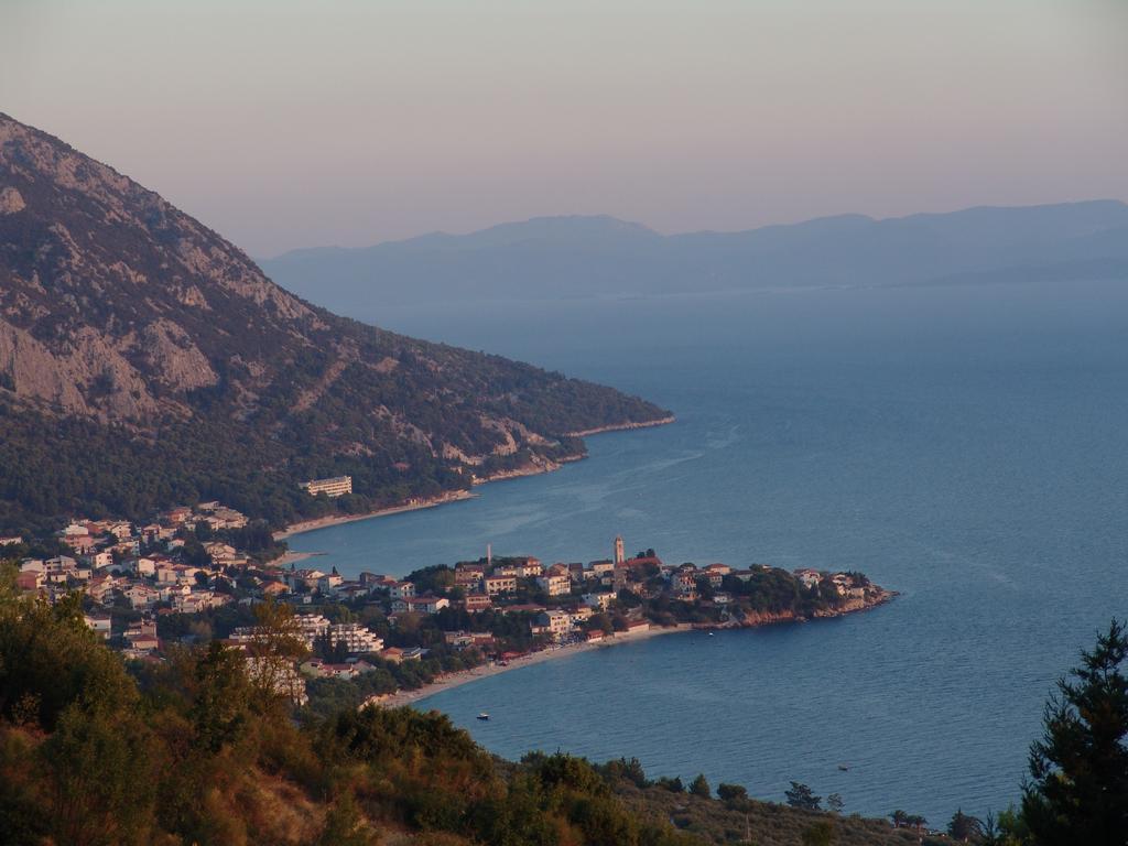 Apartment Davor Gradac  Ruang foto