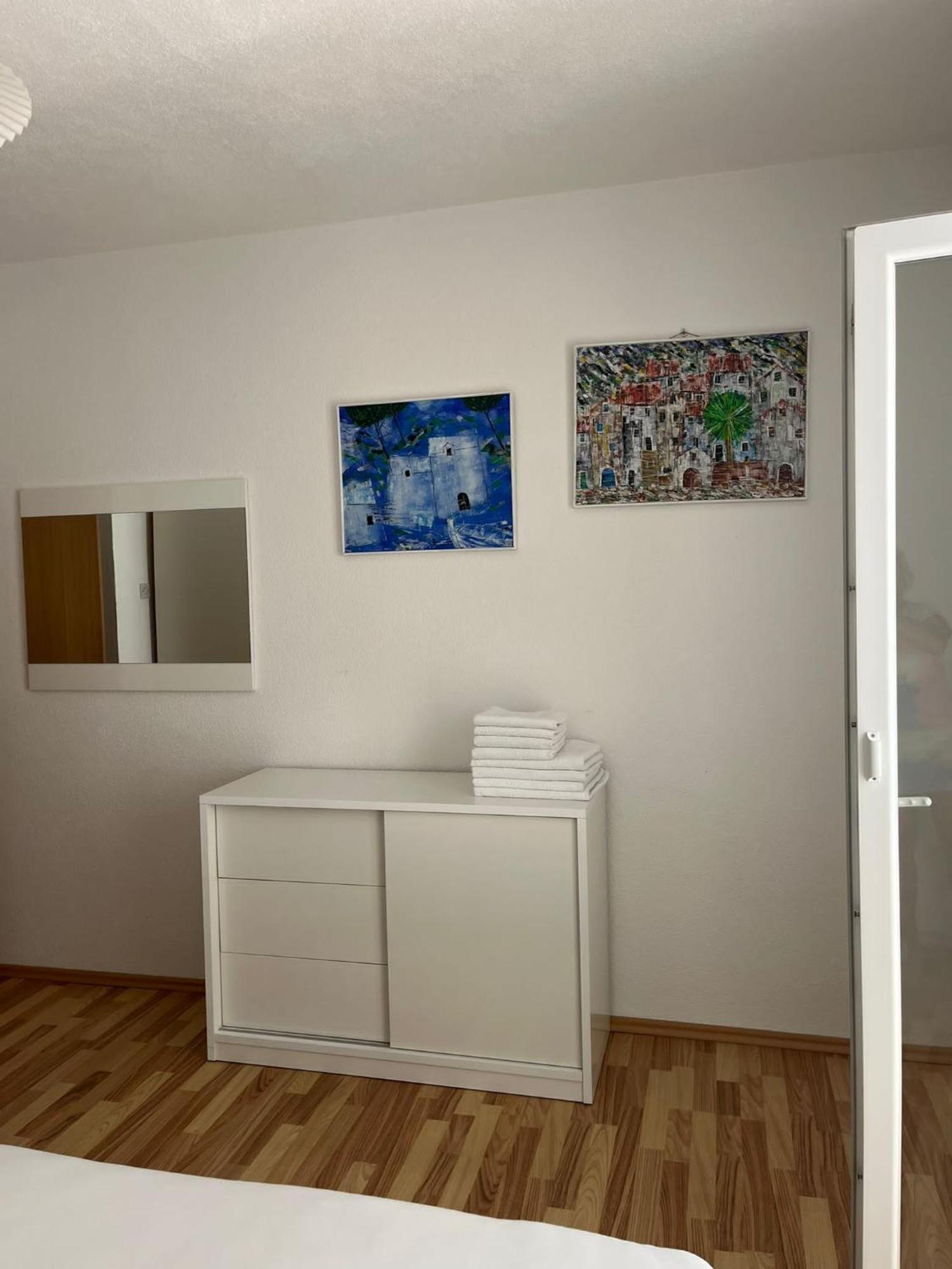 Apartment Davor Gradac  Bagian luar foto