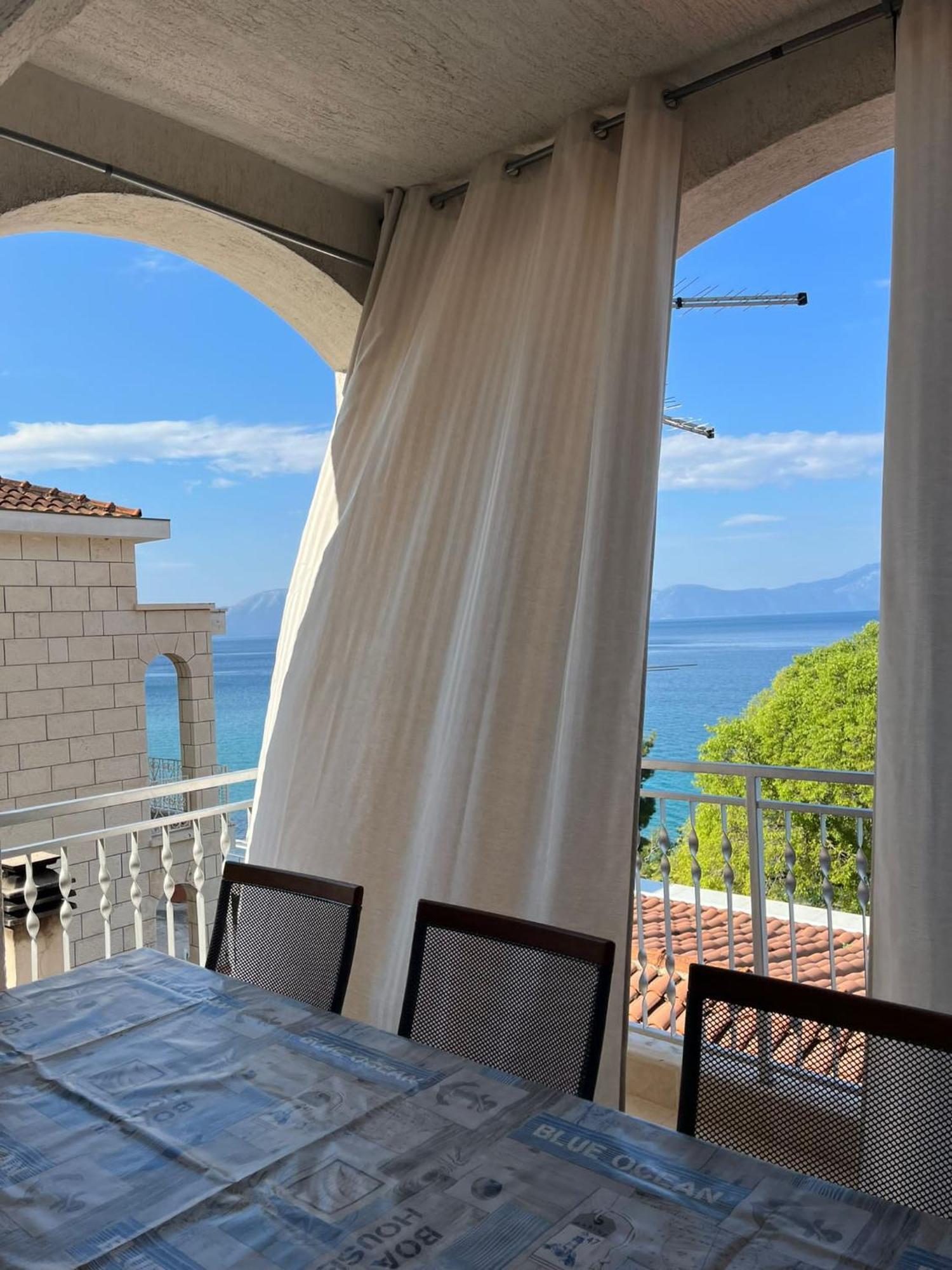 Apartment Davor Gradac  Bagian luar foto