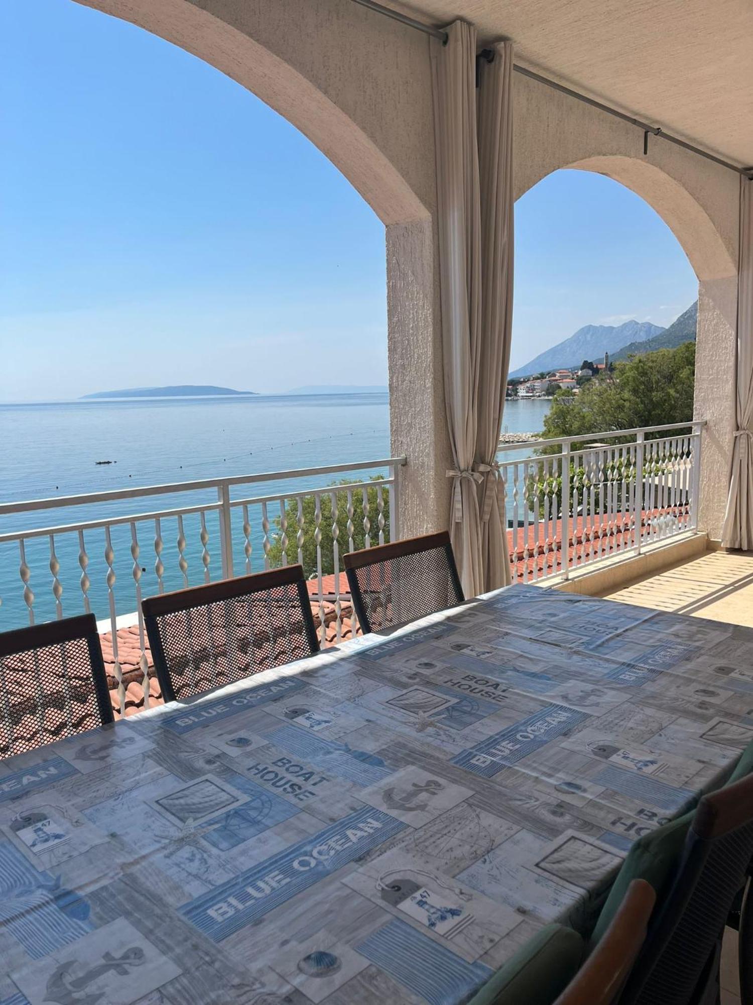 Apartment Davor Gradac  Bagian luar foto