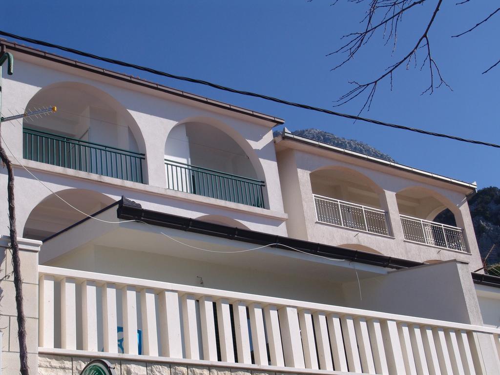 Apartment Davor Gradac  Ruang foto