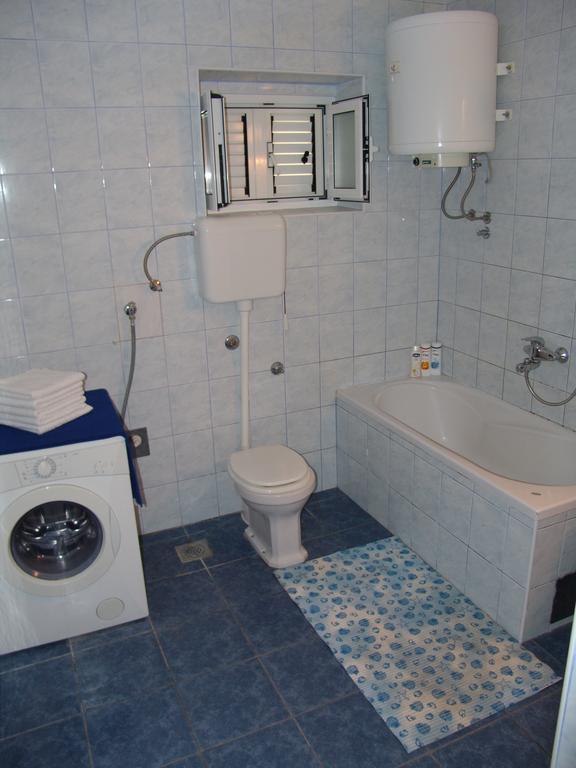 Apartment Davor Gradac  Ruang foto
